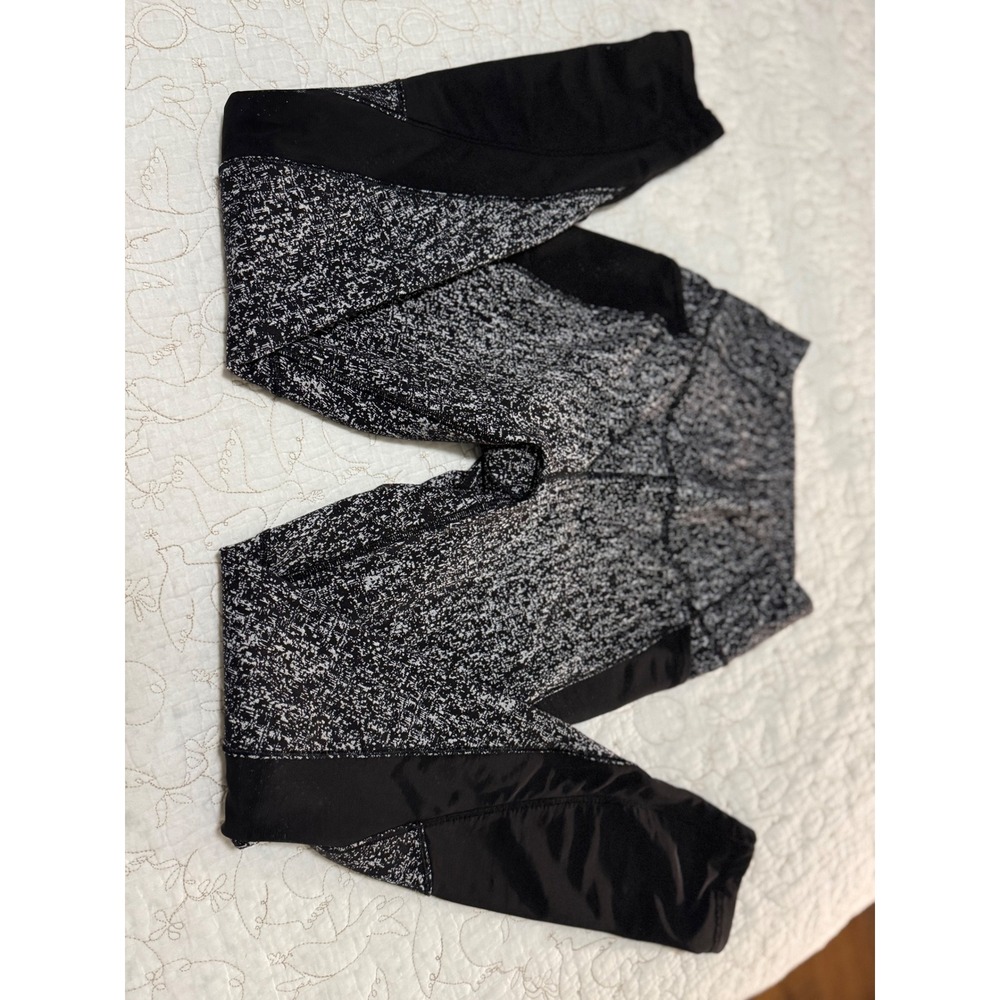 Lululemon Leggings 6 Black White Speckle Inspire Tight II Colorblock